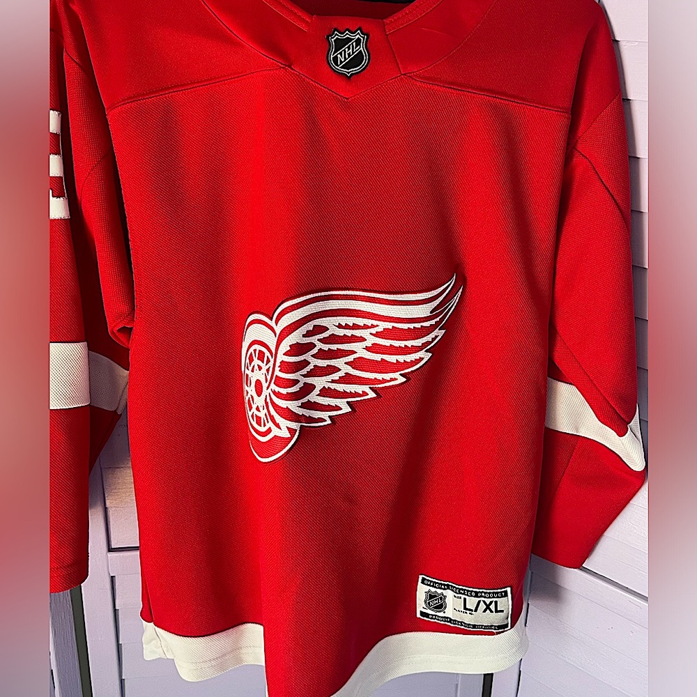 NWOT NHL  authentic RED WINGS jersey